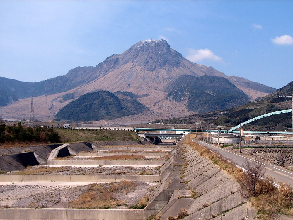Mount Unzen: WikiPedia