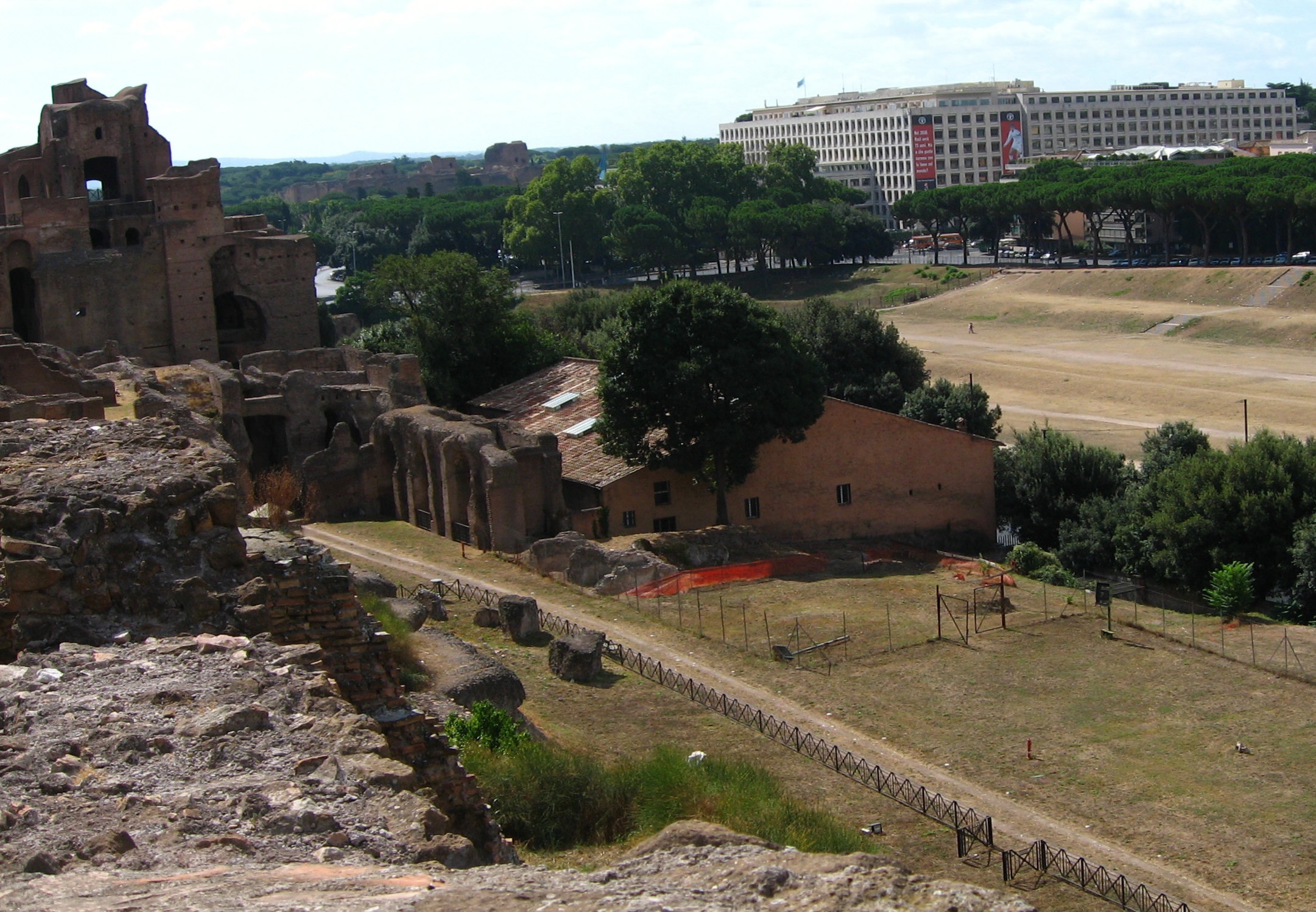 Circus Maximus : WikiPedia