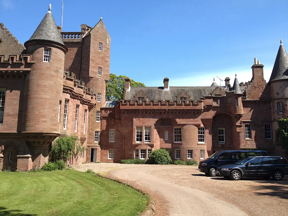 Hospitalfields House: Wikimedia