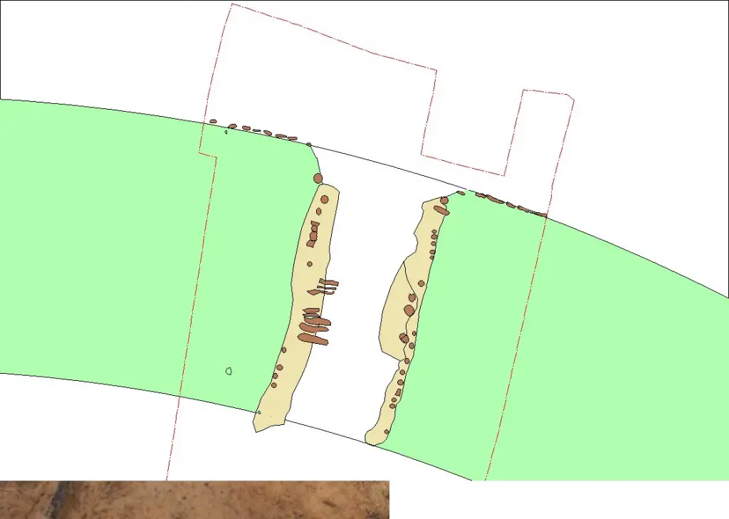 North Port : Retail Plan of the excavation around the castle's north gate . The plan shows the tracks of timber structures from the collapsed port . © Nanna Holm , Danish Castle Centre
