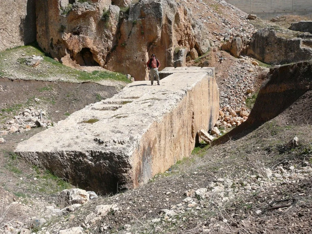 Stone of the Pregnant Woman : WikiPedia