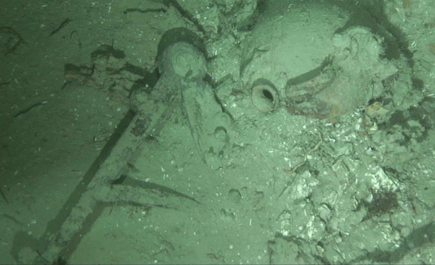 Shipwreck 3: An octant or sextant and pottery jug from the wreck site give some sense of the age of the wreck found by scientists off the North Carolina coast. (credit: WHOI)
