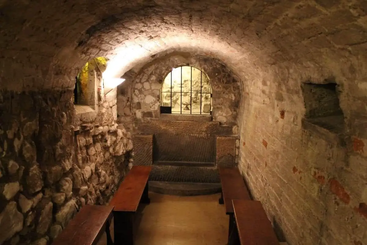 10 secret historical sites beneath london