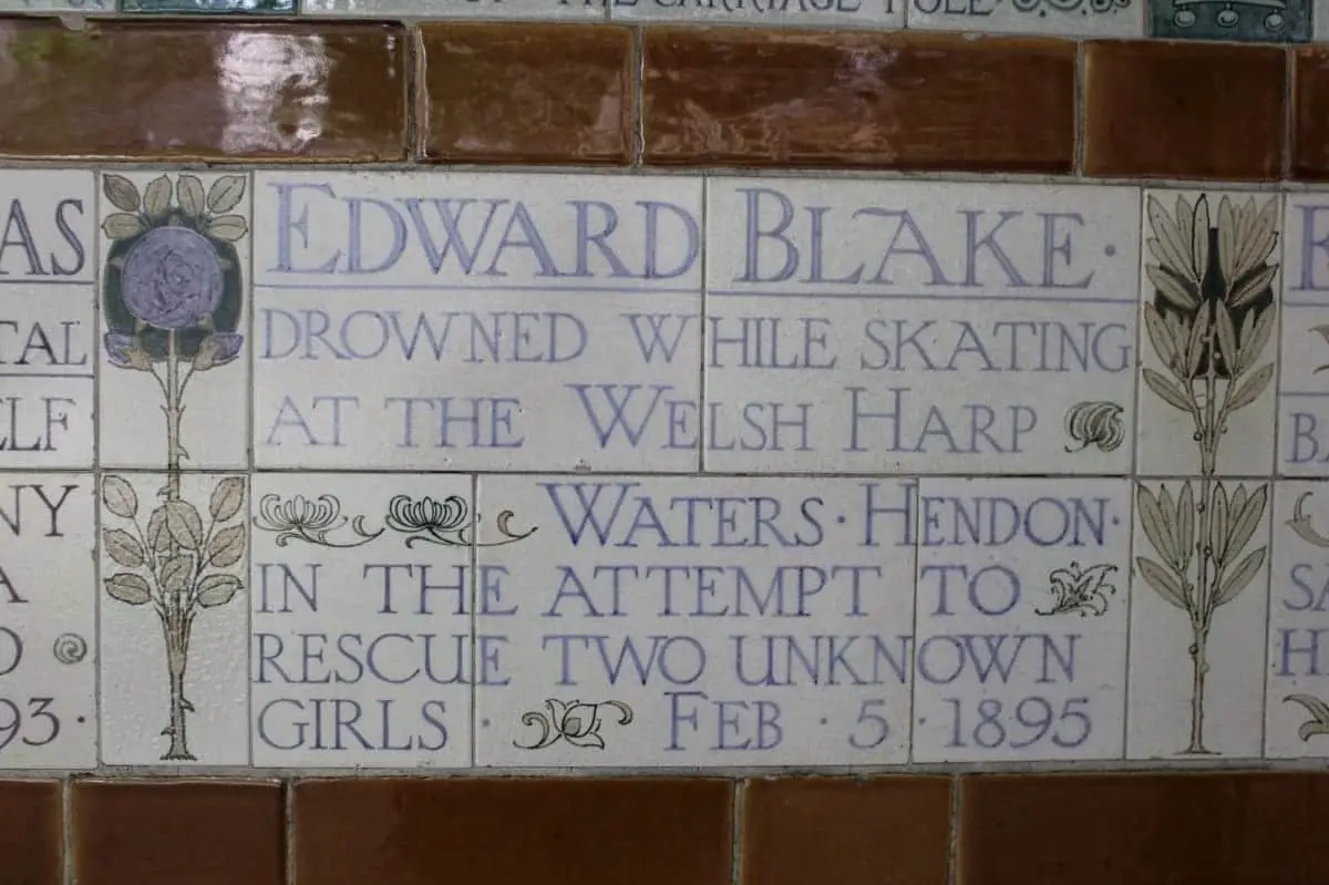 in london is a park dedicated to the otherwise forgotten heroic acts of self sacrifice