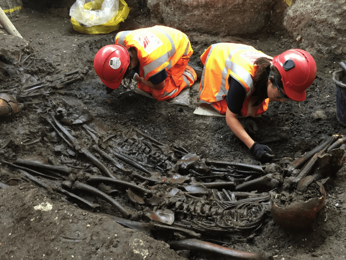 Mass burial uncovered at Crossrail Liverpool Street