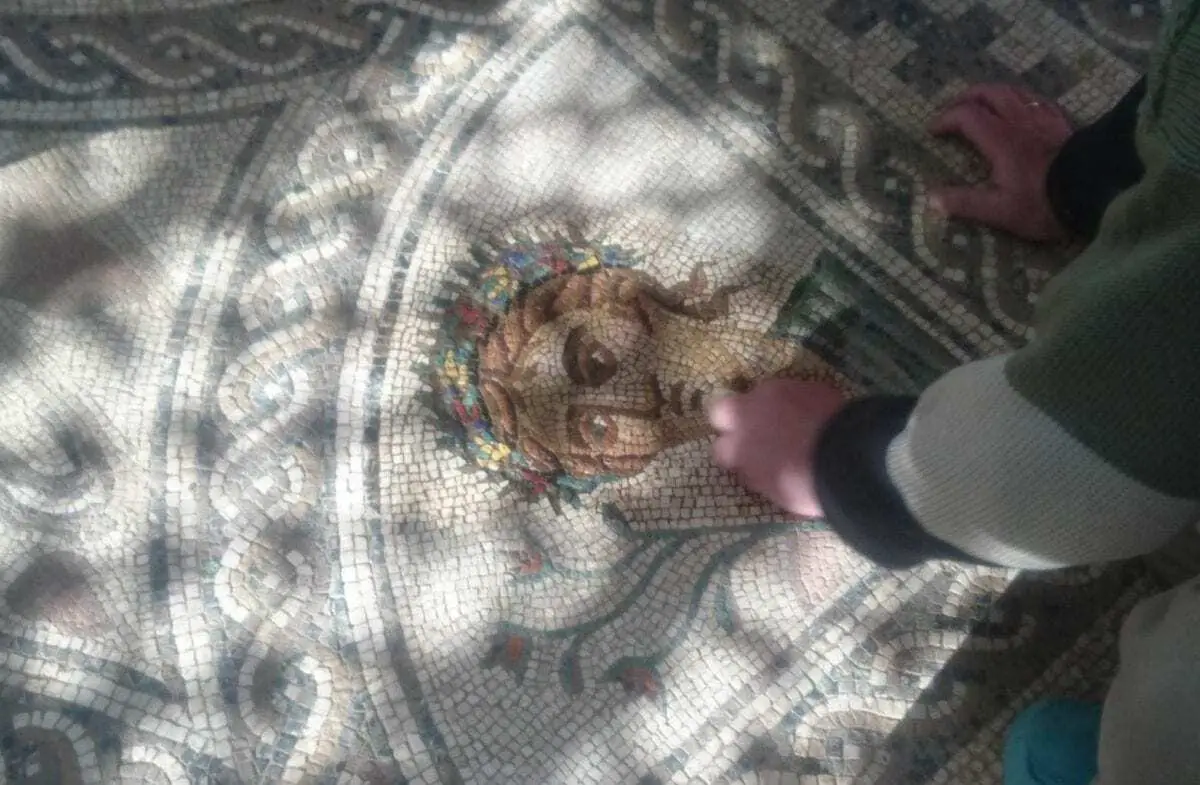 analysing the famous ‘mosaico de los amores’, one of the largest and best preserved roman mosaic floors of the iberian peninsula