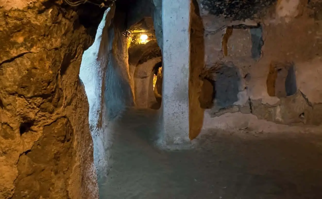 10 underground cave cities & settlements