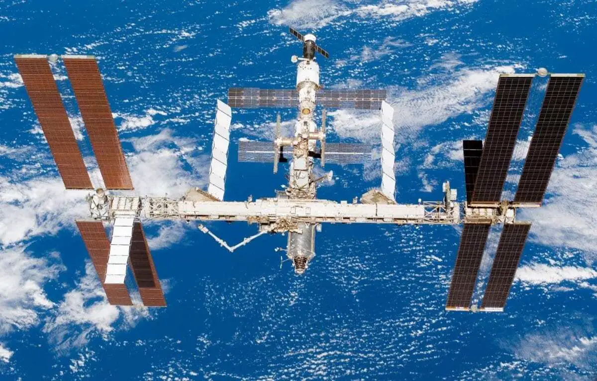 How a collision with the Russian space station Mir almost ended in