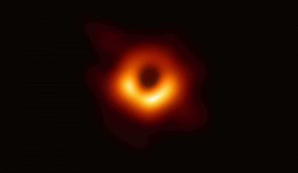 astronomers capture first image of a black hole