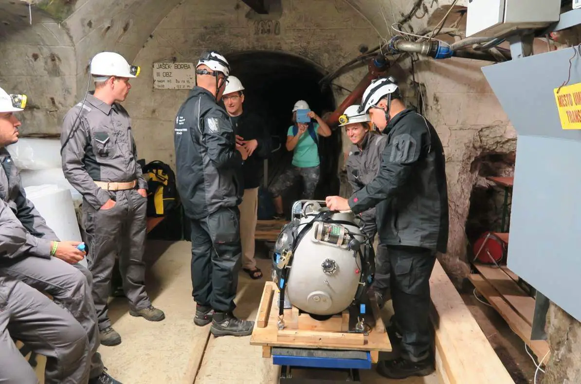 an underwater vehicle to explore abandoned mine sites