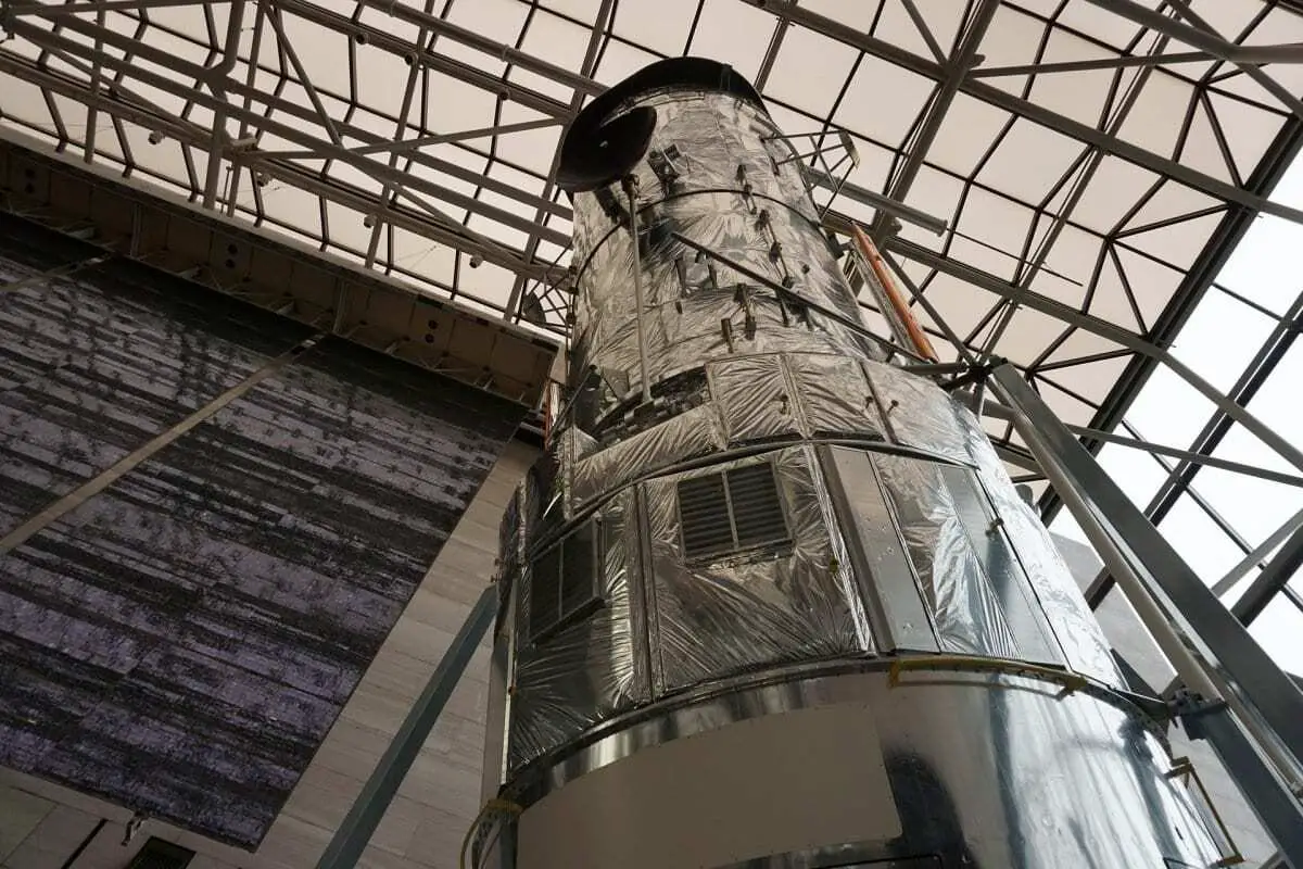 30 years of hubble: discoveries continue to wow scientists, public