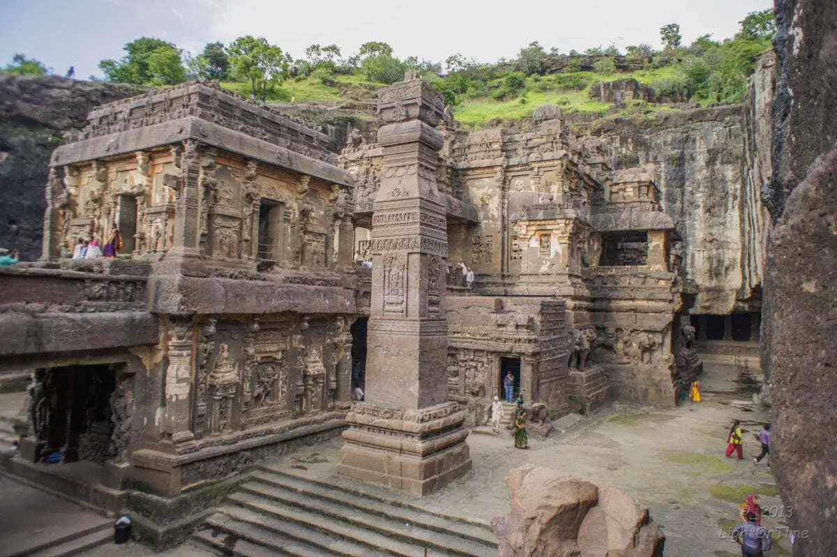 the ellora caves