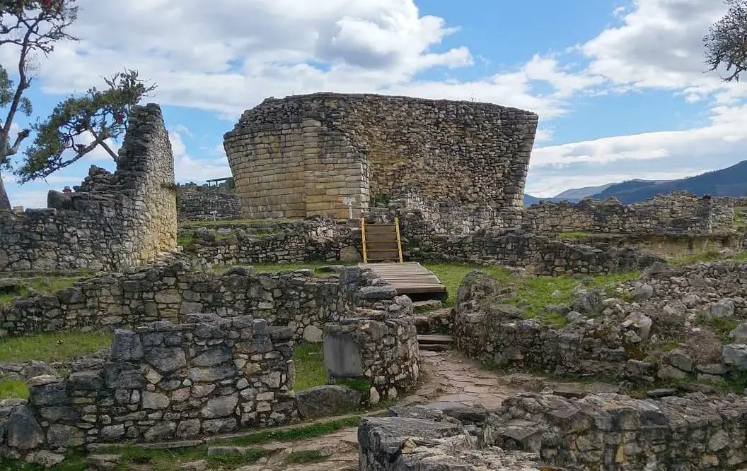 kuélap – the walled city in the clouds