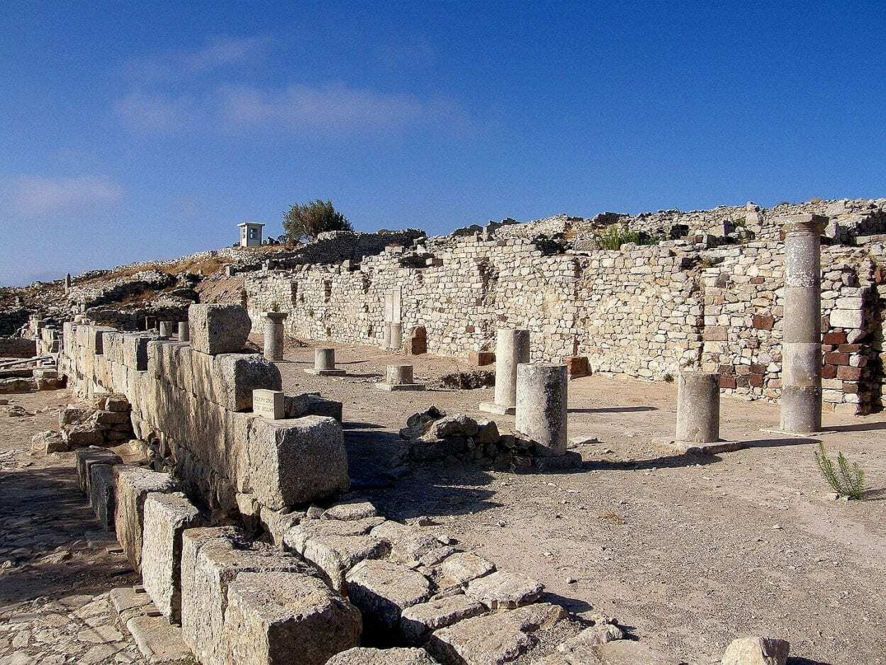 thera – the ancient city
