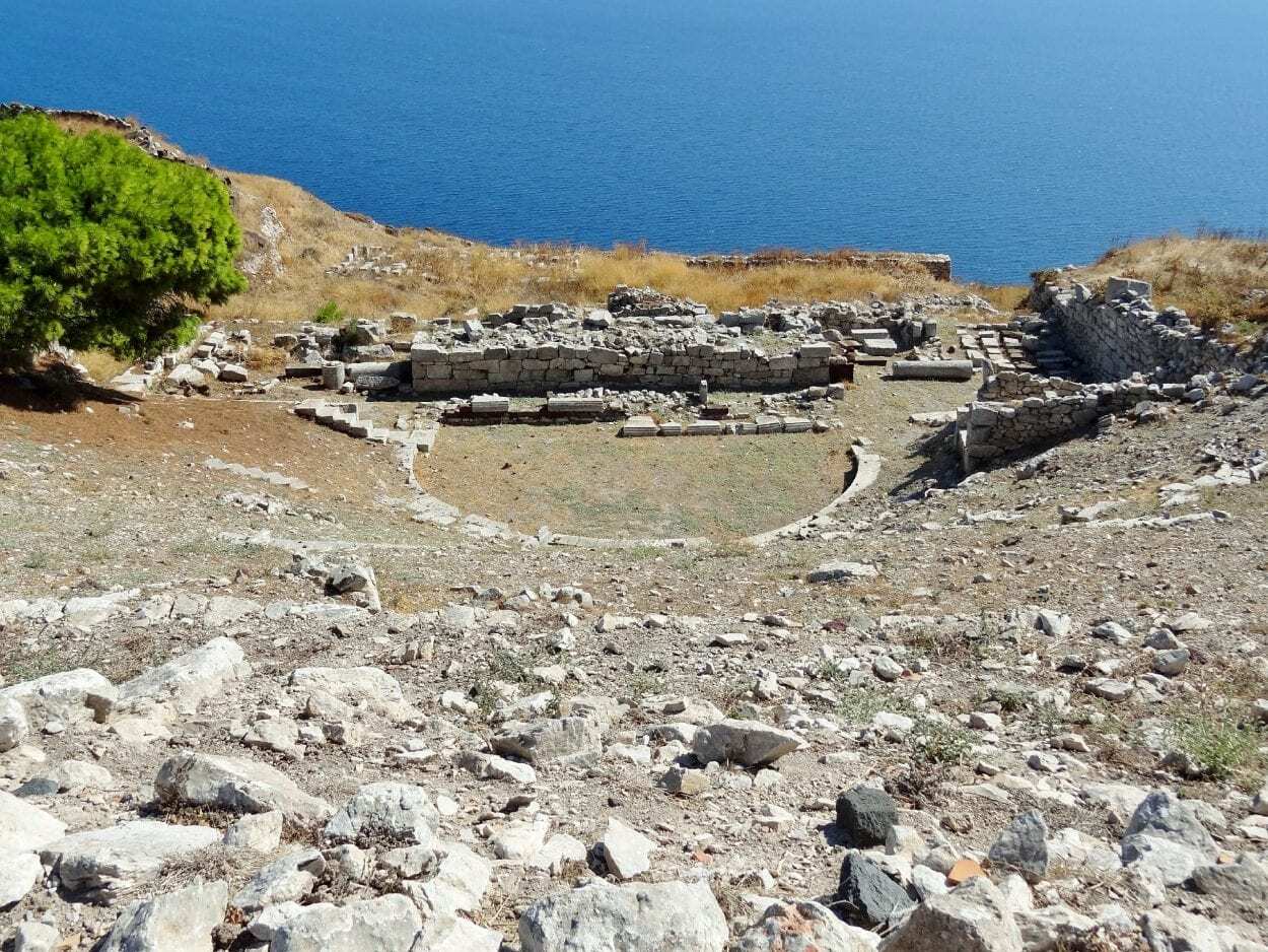thera – the ancient city