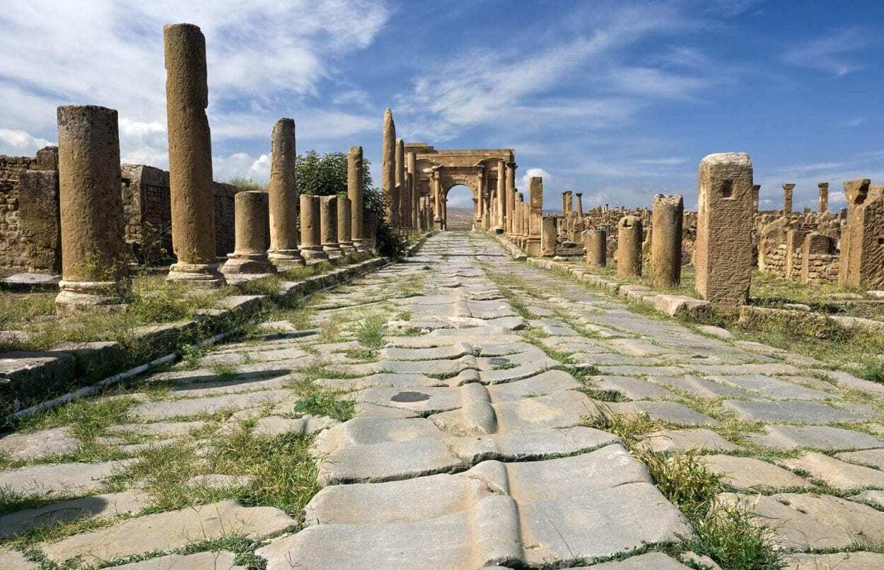100 ancient ruins around the world