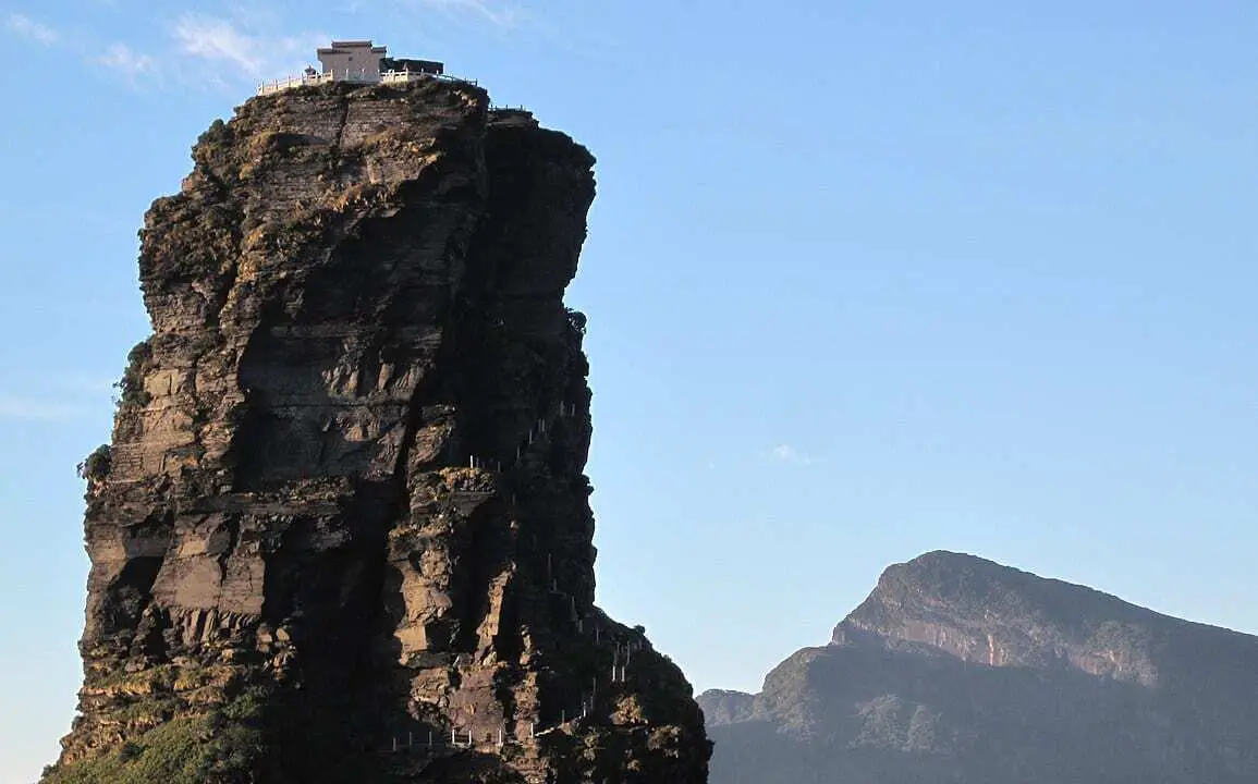 the two fanjingshan temples