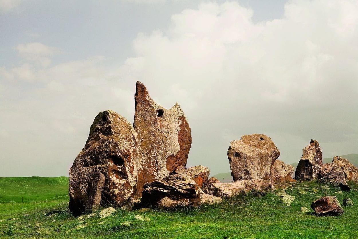 karahundj – the ancient speaking stones
