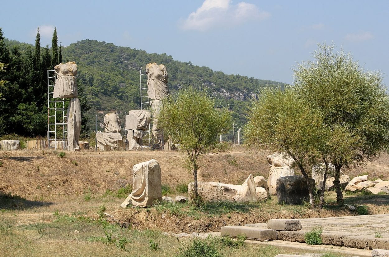 claros – the ancient sanctuary of apollo