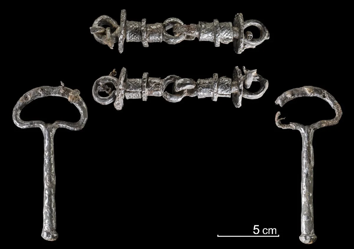 iron age deposit of weapons and artefacts discovered at wallburg wilzenberg hillfort