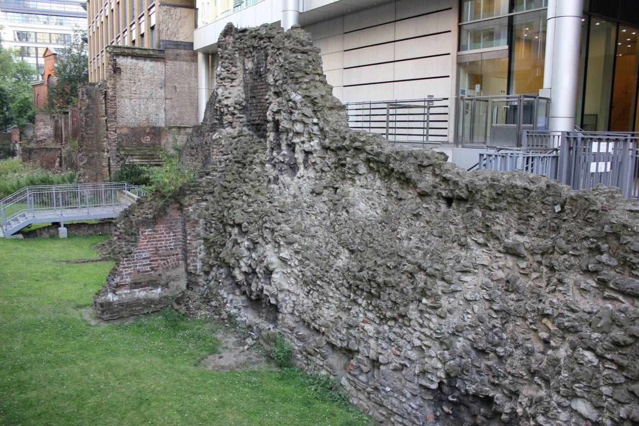 london’s roman fort