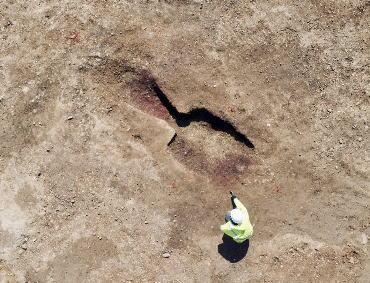 archaeologists unearth multi-period site with ceremonial monument