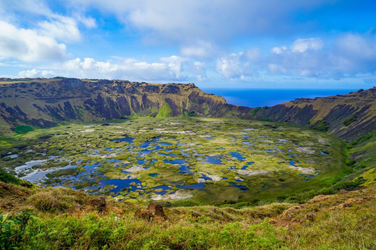 orongo – the birdman-cult centre on a volcano