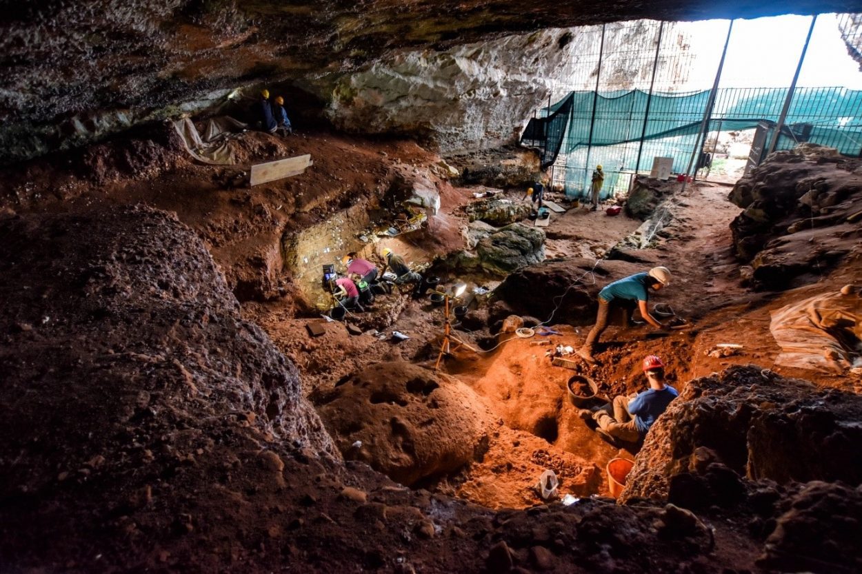 cave1