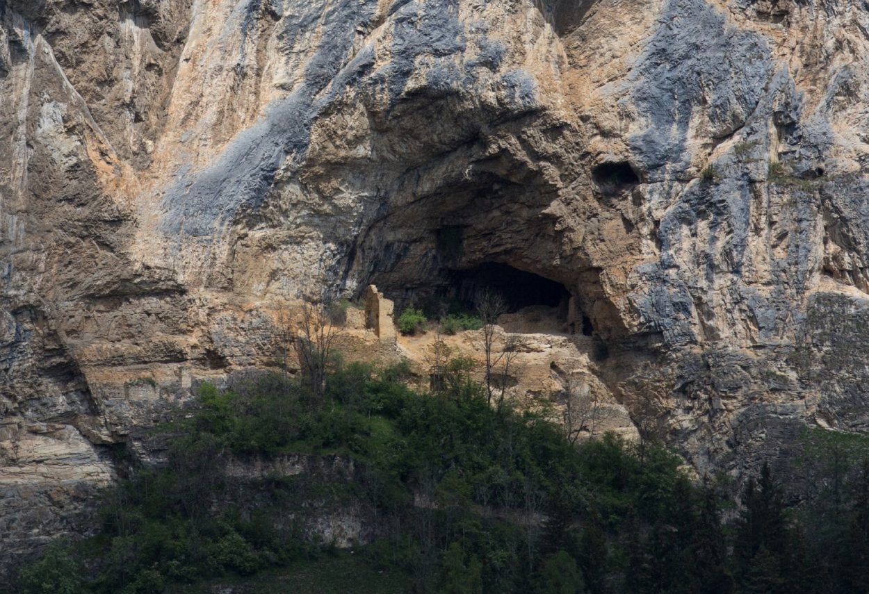 the puxerloch cave castles castle2