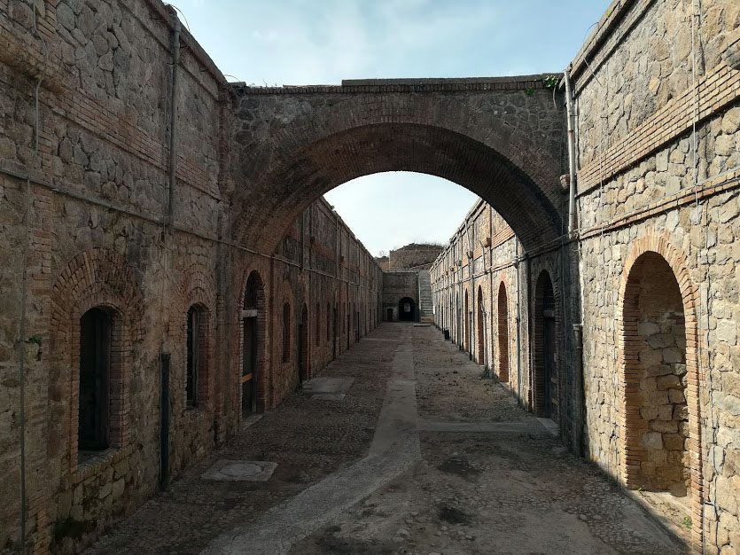 La nuova vita del Castello Siacci e della sua comunità – HeritageDaily