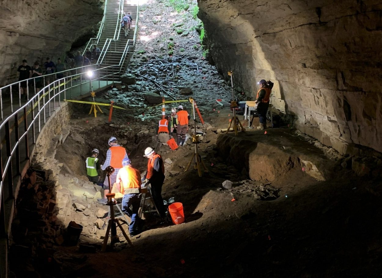 cave1