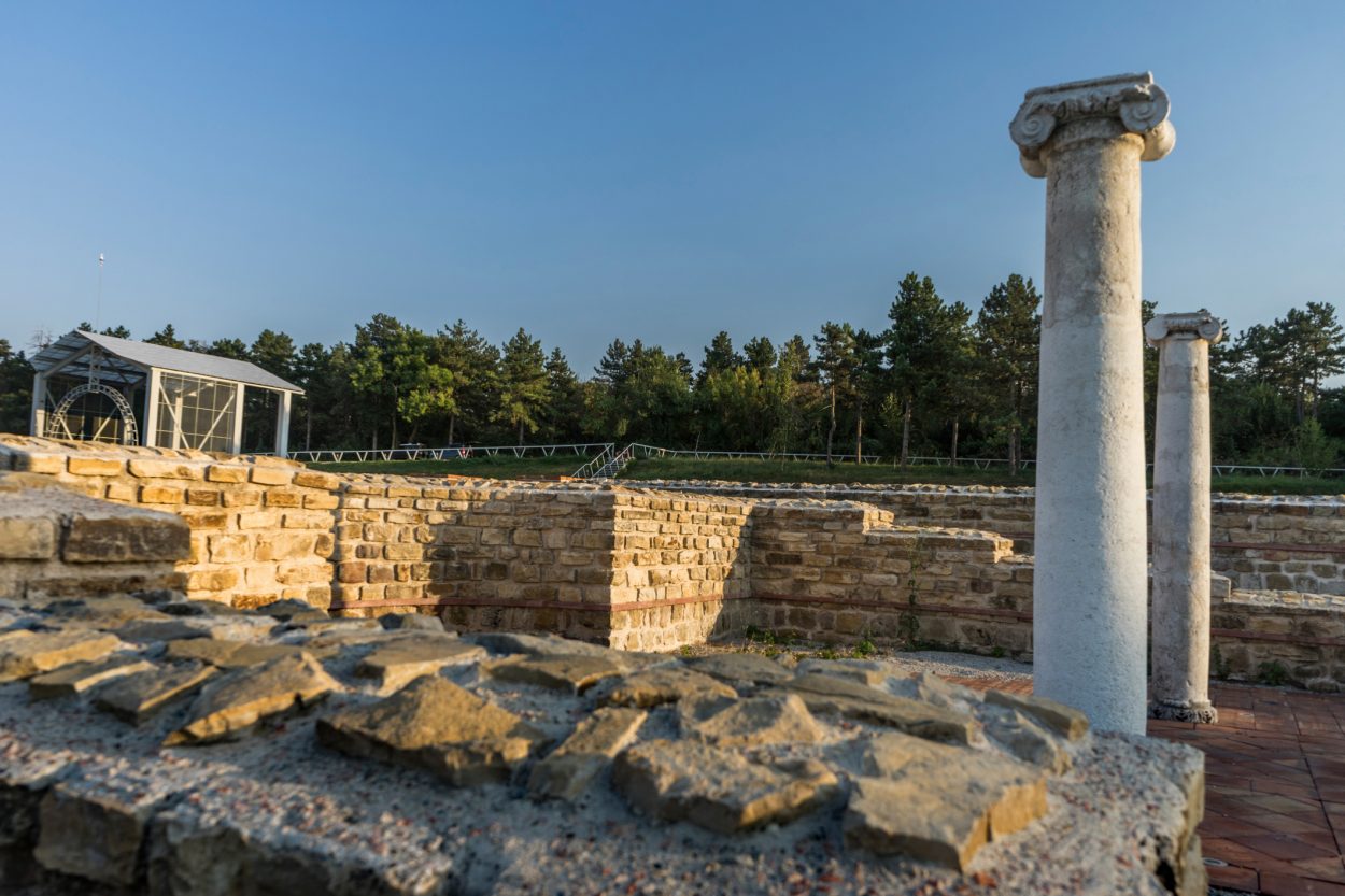 archaeologists unearth ancient “fridge” in roman legionary fortress iStock 936851868