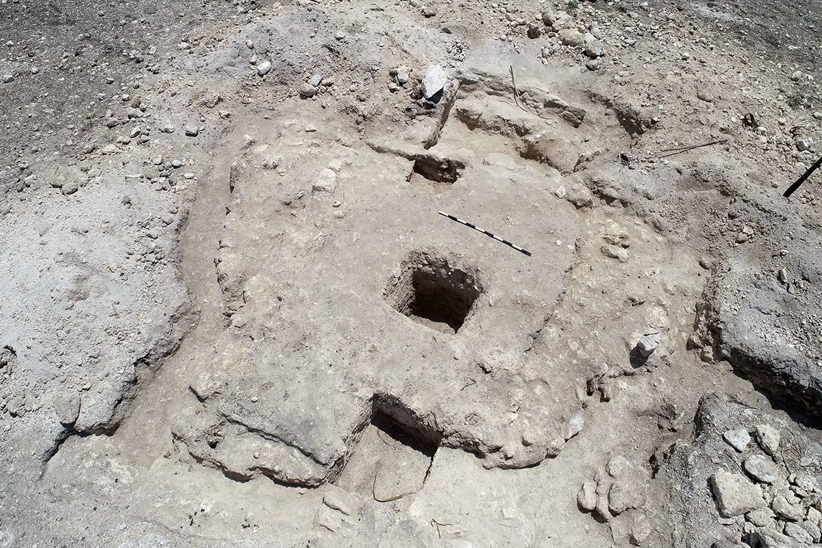 archaeologists find 1,000-year-old maya settlement in central belize settlement1