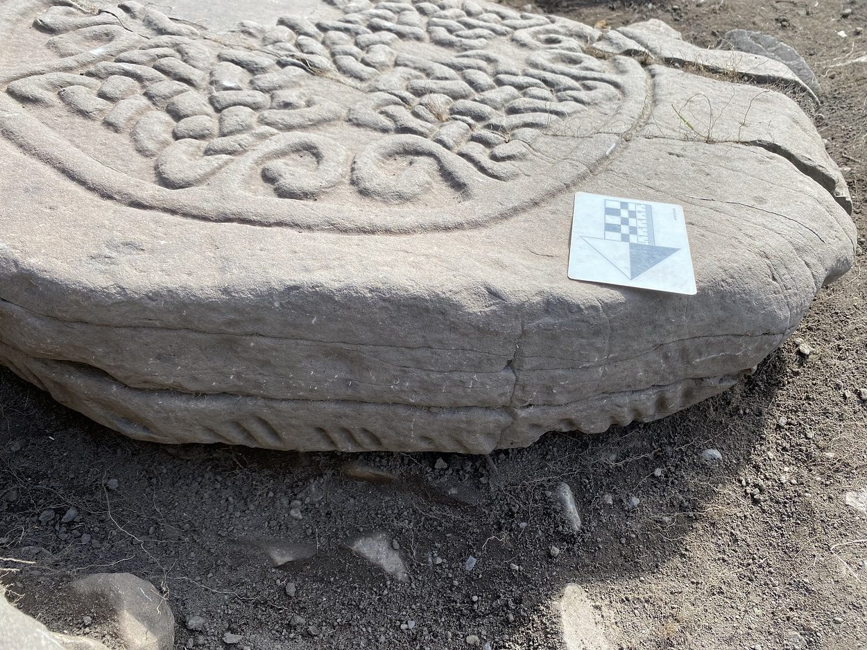 archaeologists uncover pictish inscribed stone in scotland murray2