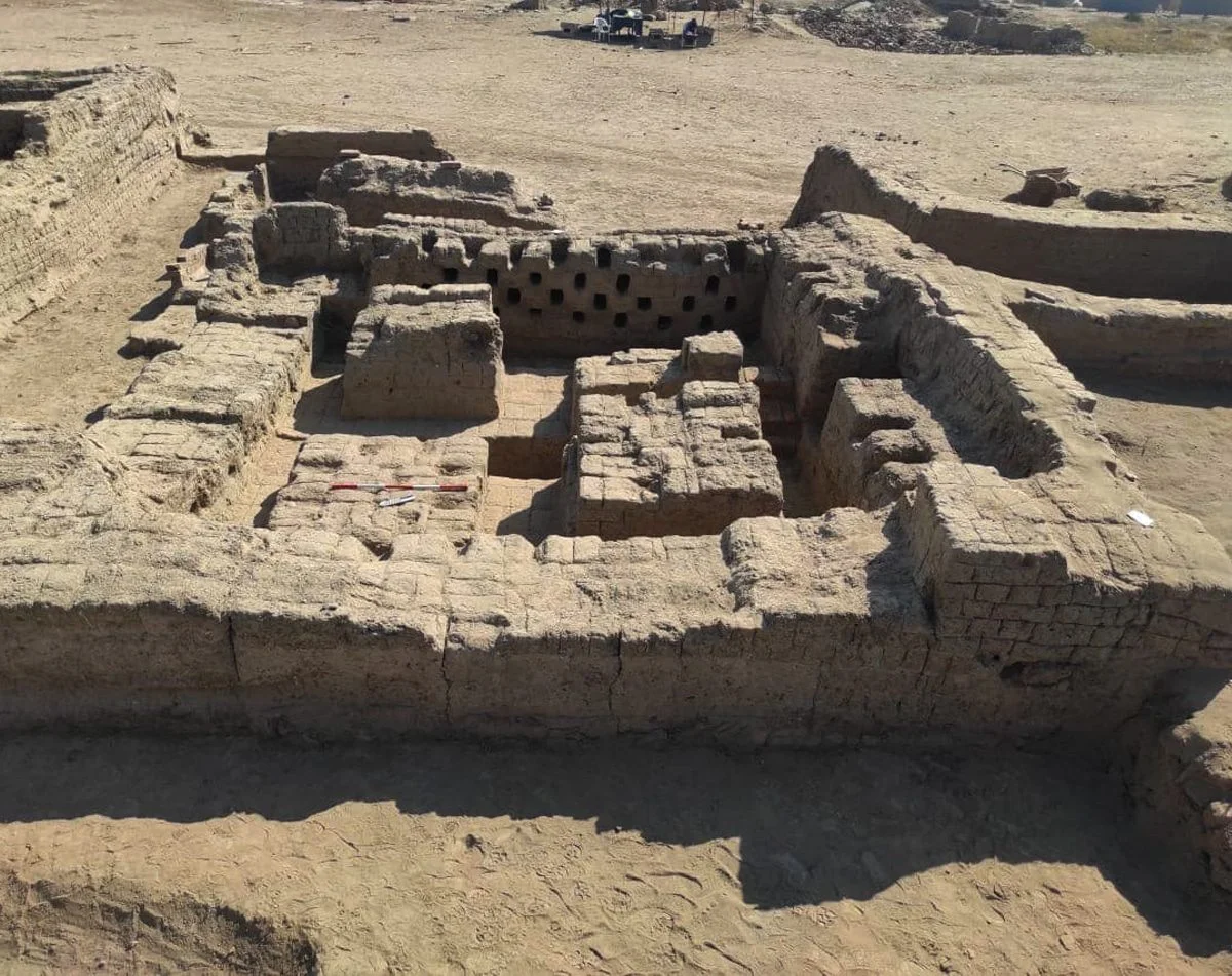 remains of roman city found in luxor rom1